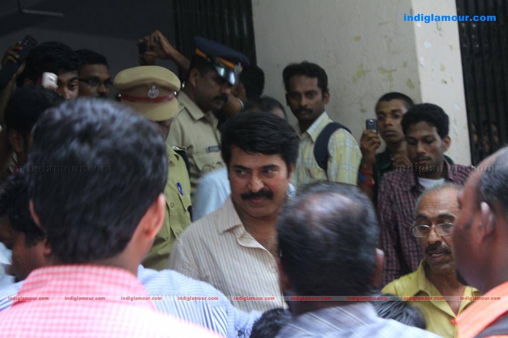 Salim Kumar Honoured by Maharajas College Students stills Event hd photo