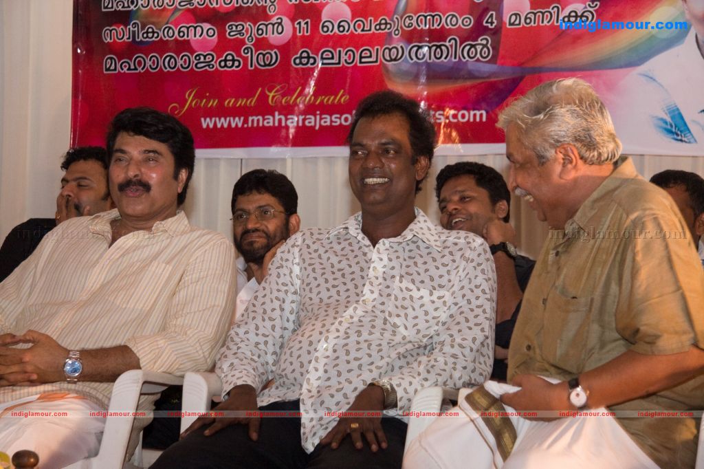 Salim Kumar Honoured by Maharajas College Students stills Event hd photo