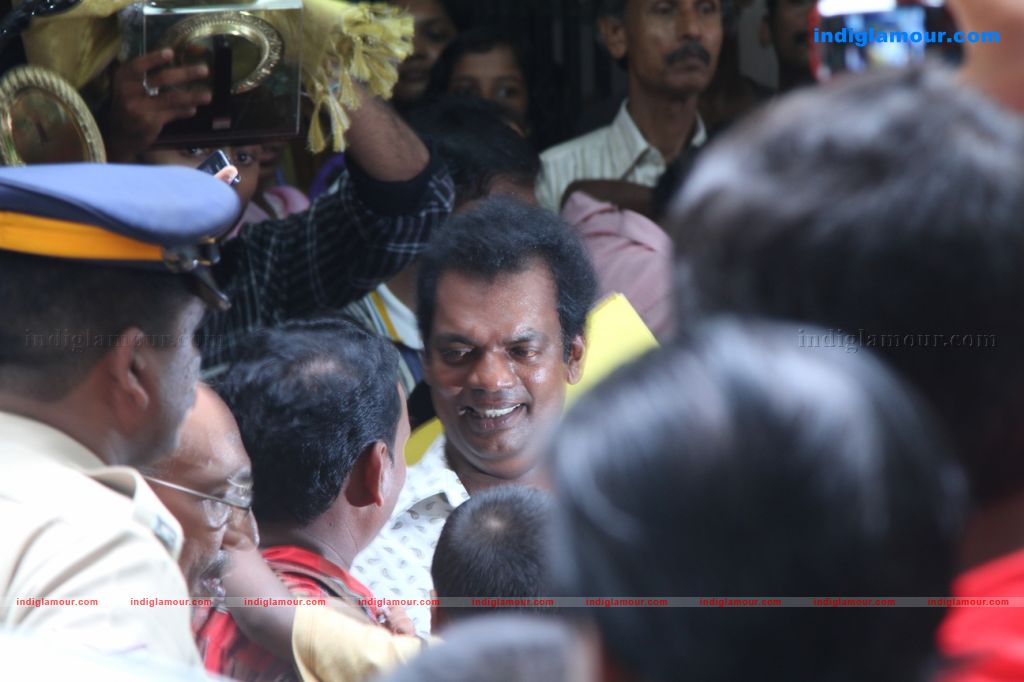 Salim Kumar Honoured by Maharajas College Students stills Event hd photo