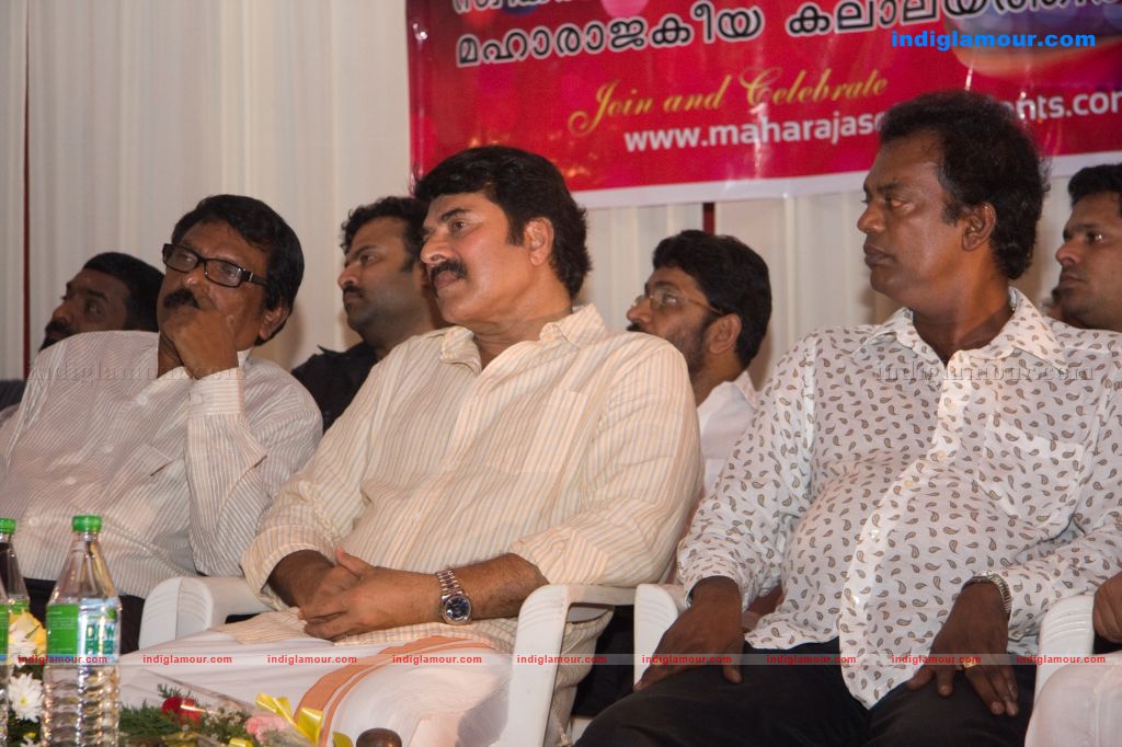 Salim Kumar Honoured by Maharajas College Students stills Event hd photo