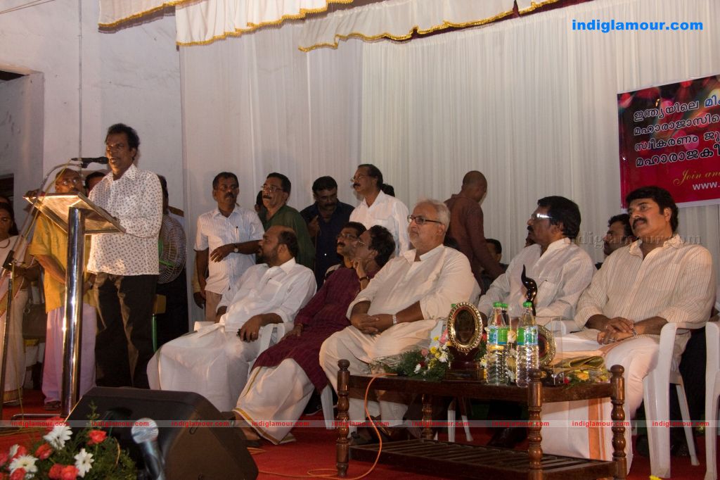 Salim Kumar Honoured by Maharajas College Students stills Event hd photo
