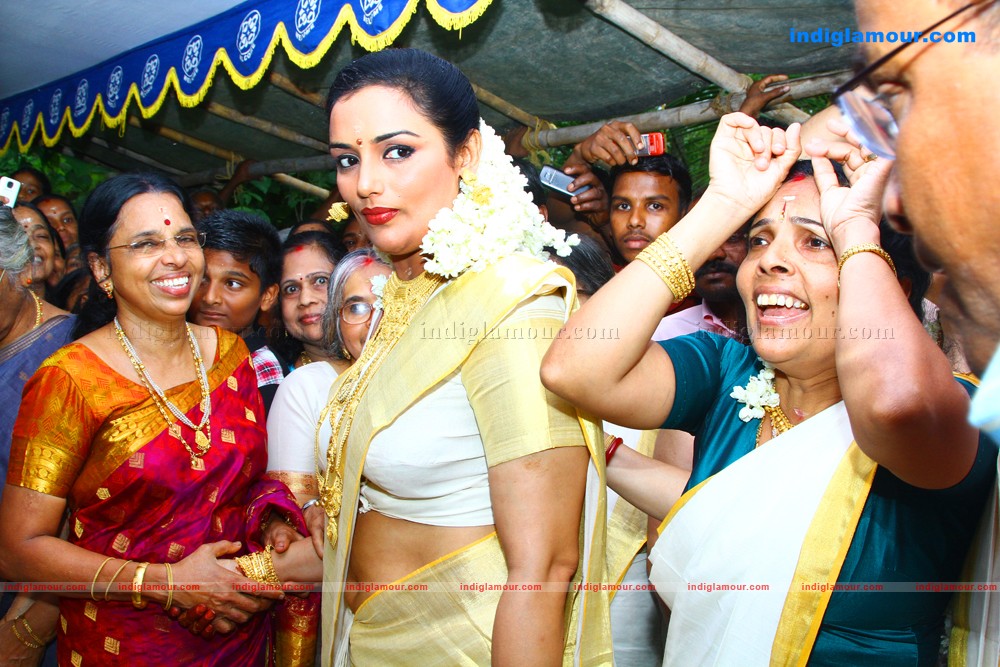 Swetha Menon Wedding photos Event hd photo