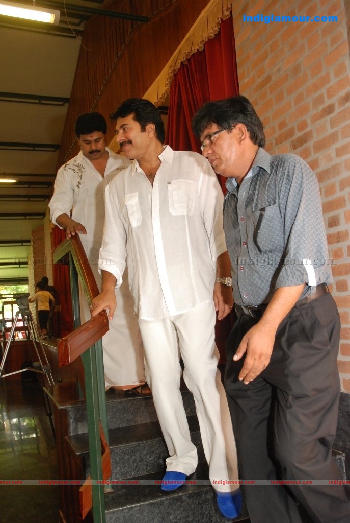 Jossettante Hero Movie pooja Event hd photo