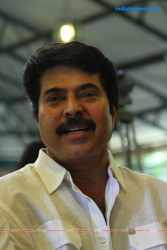 Jossettante Hero Movie pooja Event hd photo