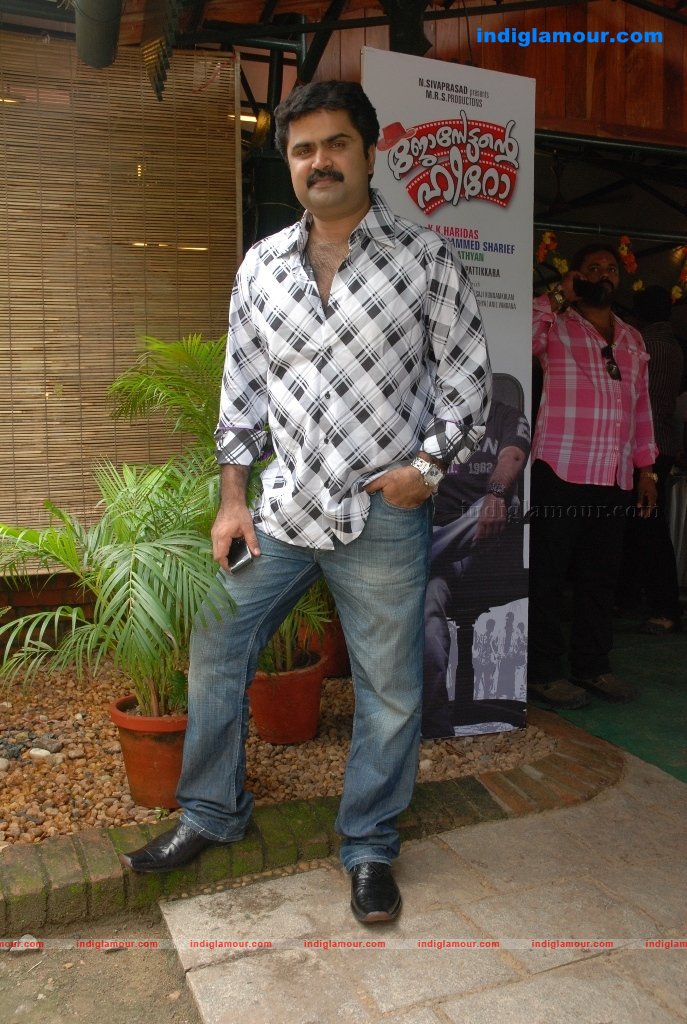 Jossettante Hero Movie pooja Event hd photo