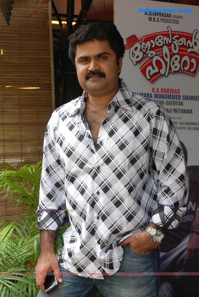 Jossettante Hero Movie pooja Event hd photo