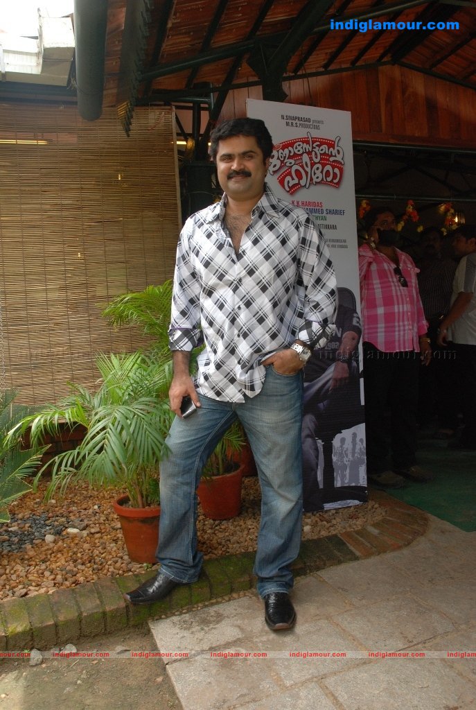 Jossettante Hero Movie pooja Event hd photo