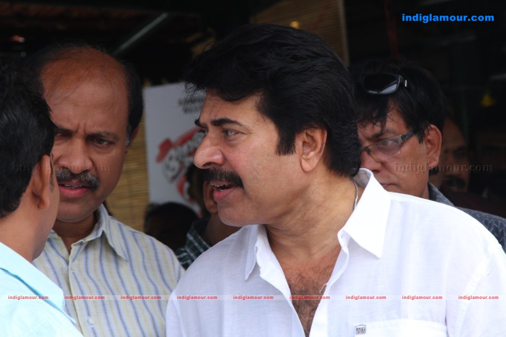 Jossettante Hero Movie pooja Event hd photo