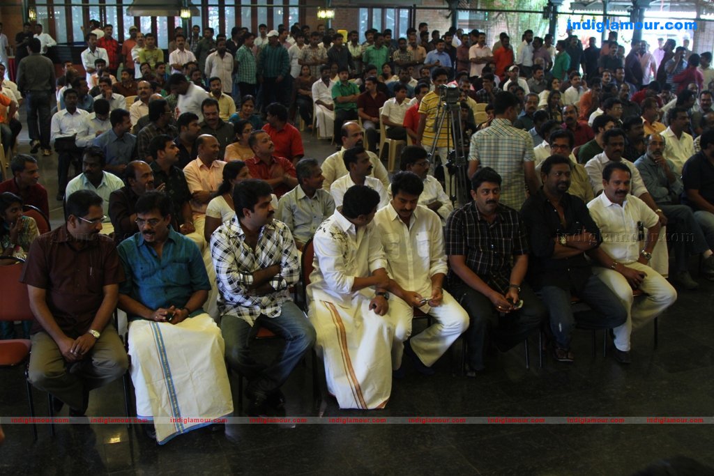 Jossettante Hero Movie pooja Event hd photo