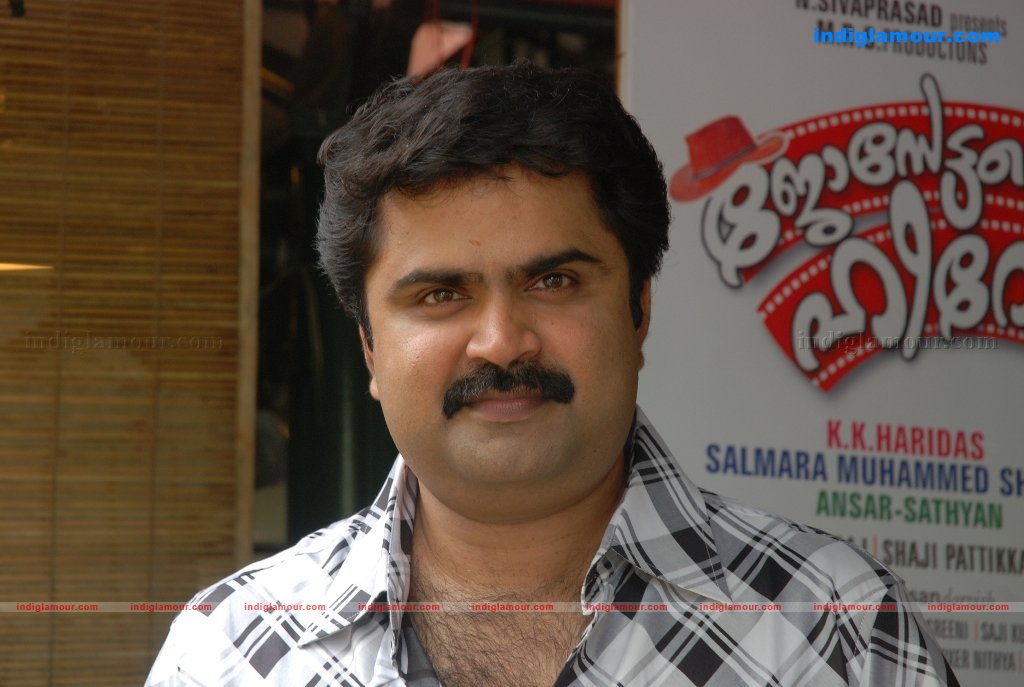 Jossettante Hero Movie pooja Event hd photo