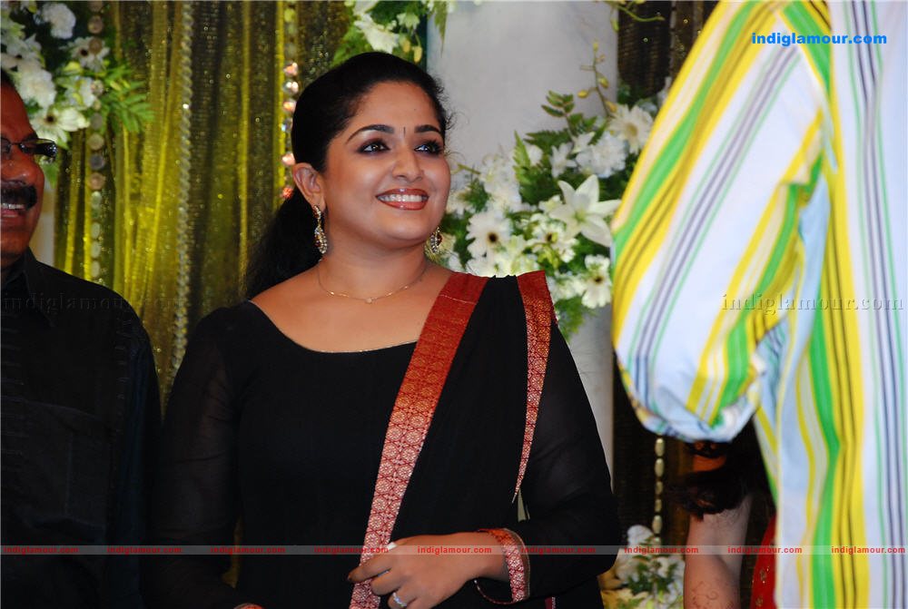 Kavya Madhavan at Prithviraj's wedding reception Event hd photo