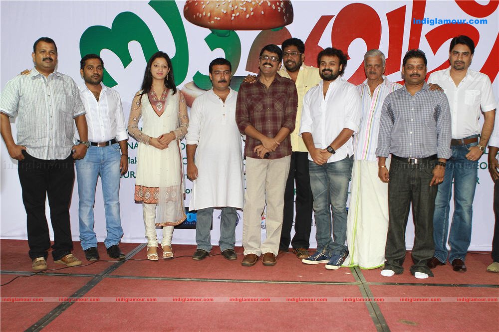 Sandwitch movie pooja Event hd photo