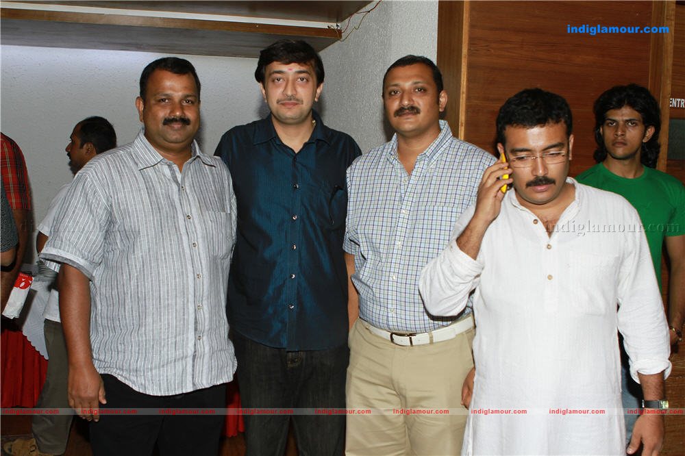 Sandwitch movie pooja Event hd photo