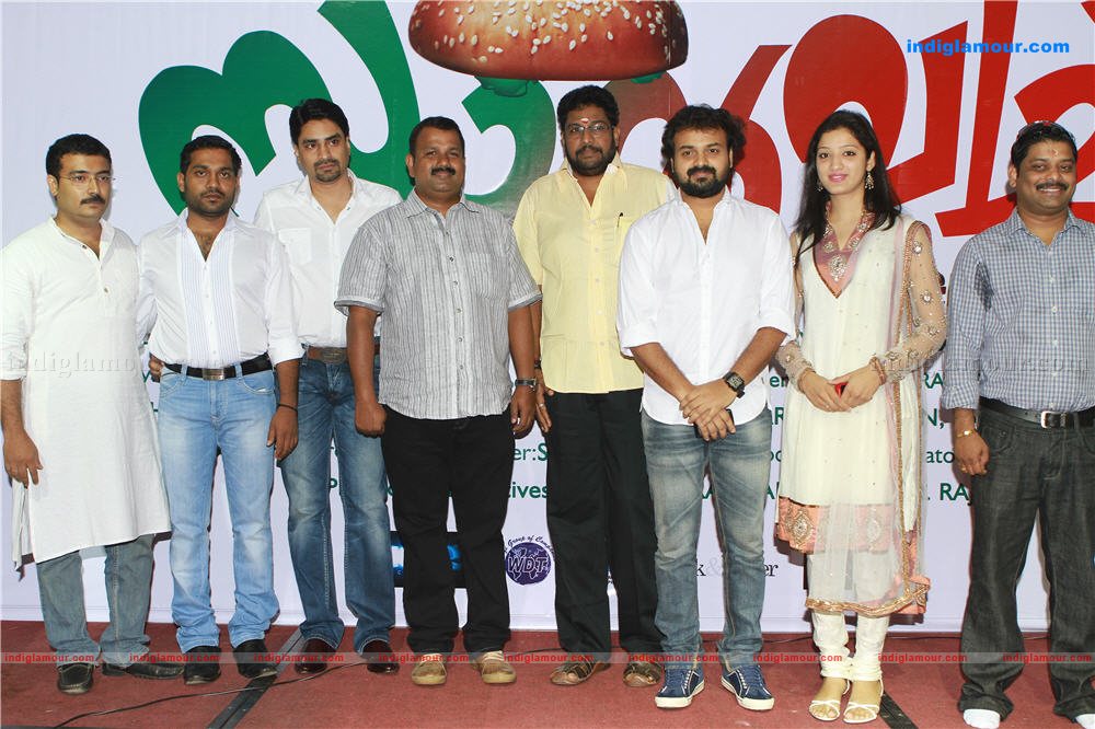 Sandwitch movie pooja Event hd photo