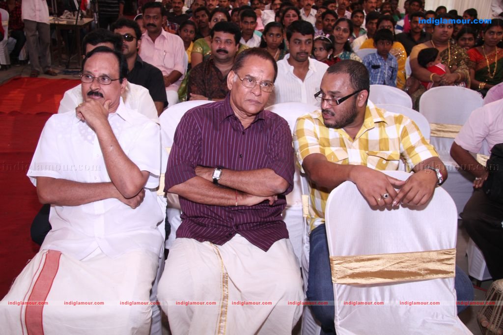MLA Mani Patham Classum Gusthiyum Pooja Event hd photo