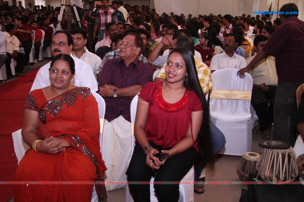 MLA Mani Patham Classum Gusthiyum Pooja Event hd photo
