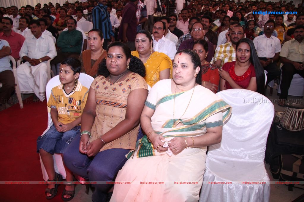 MLA Mani Patham Classum Gusthiyum Pooja Event hd photo