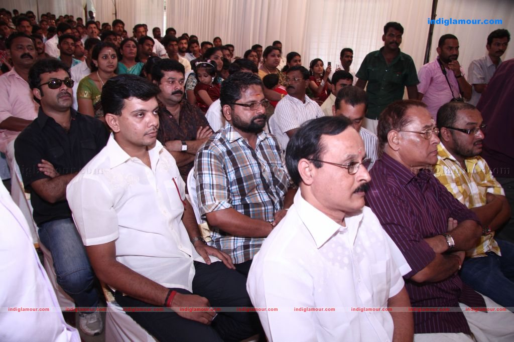 MLA Mani Patham Classum Gusthiyum Pooja Event hd photo