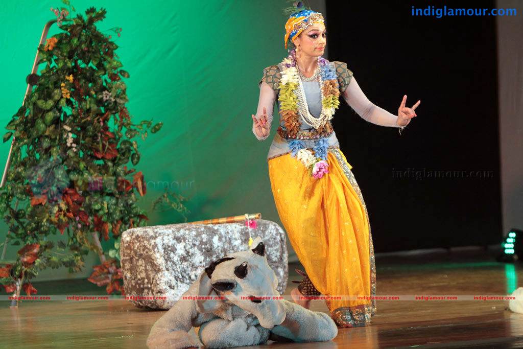 Shobana Dance At Drama Krishna Event Photos Event hd photo