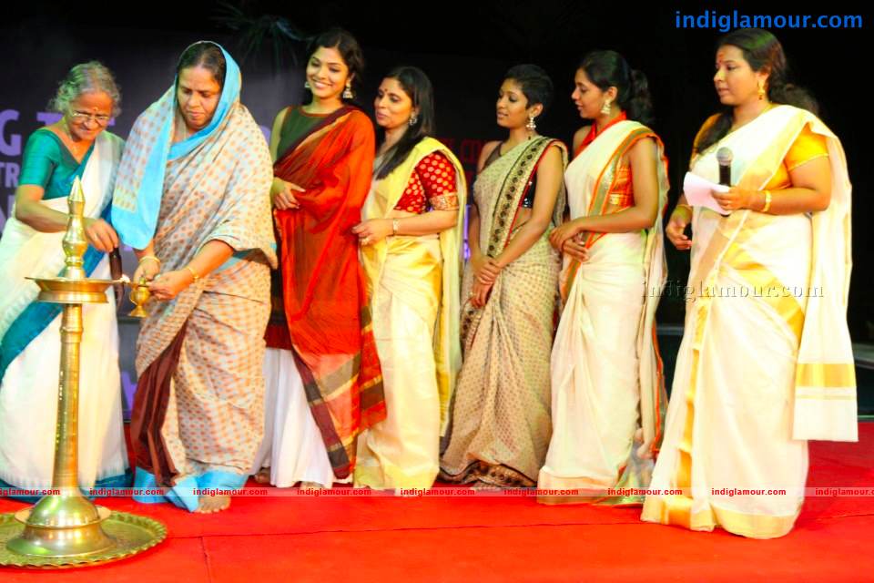 22 Female Kottayam 111th Day Event hd photo