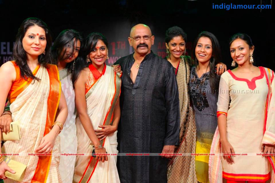 22 Female Kottayam 111th Day Event hd photo
