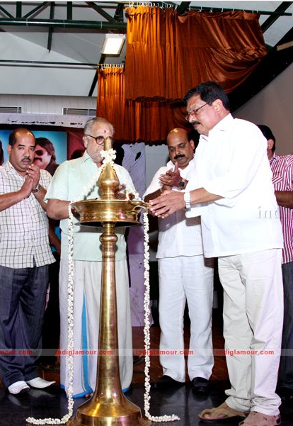 Dolls Movie Pooja Event hd photo