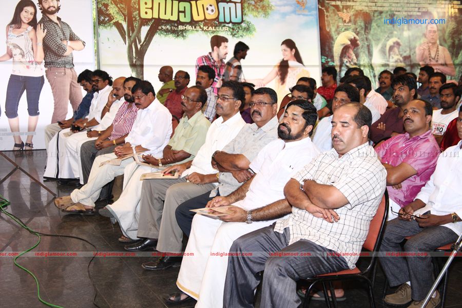 Dolls Movie Pooja Event hd photo