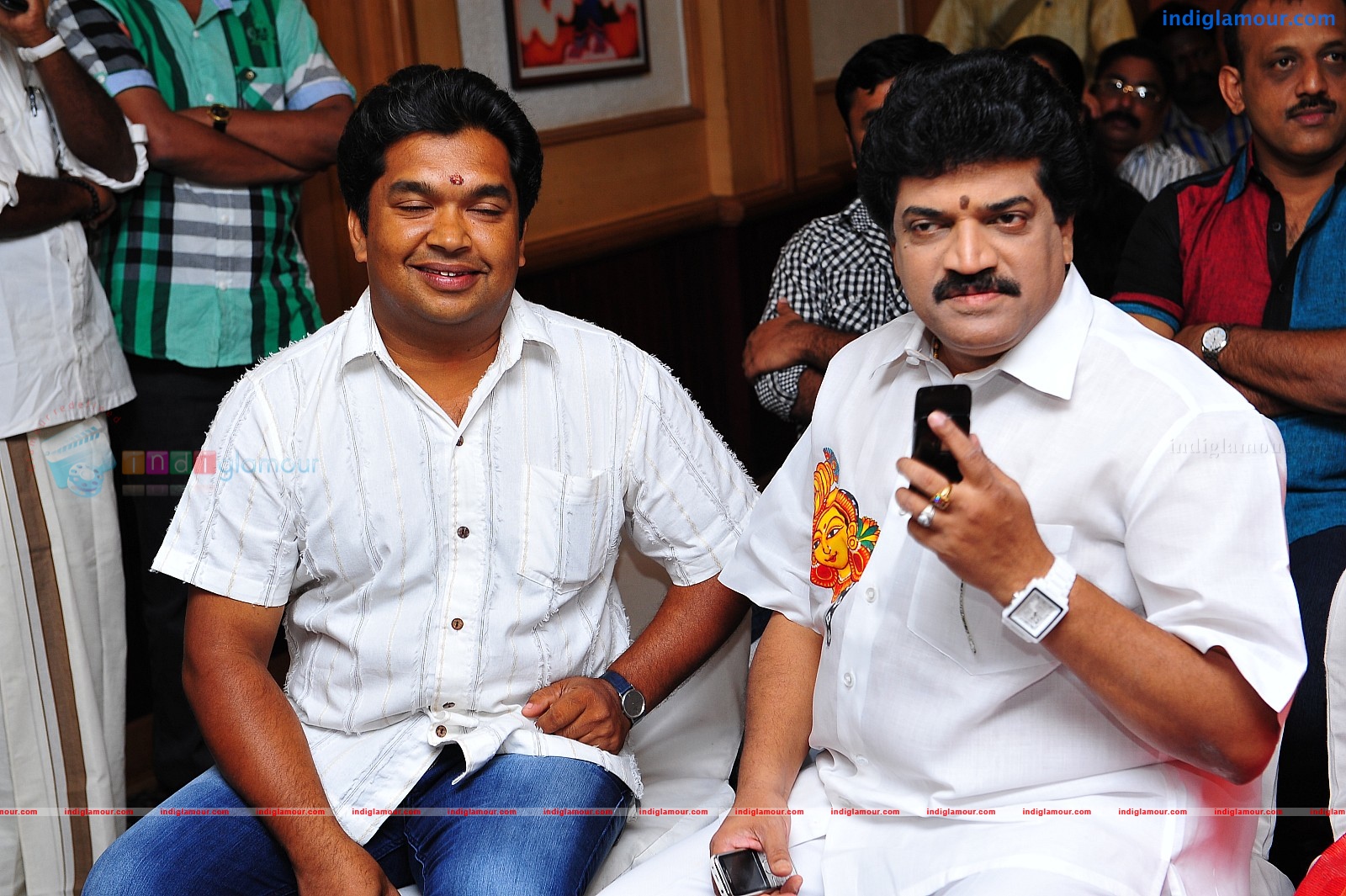 Ardhanari Movie Pooja Event hd photo