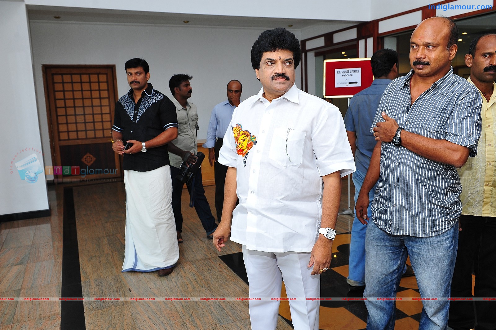 Ardhanari Movie Pooja Event hd photo
