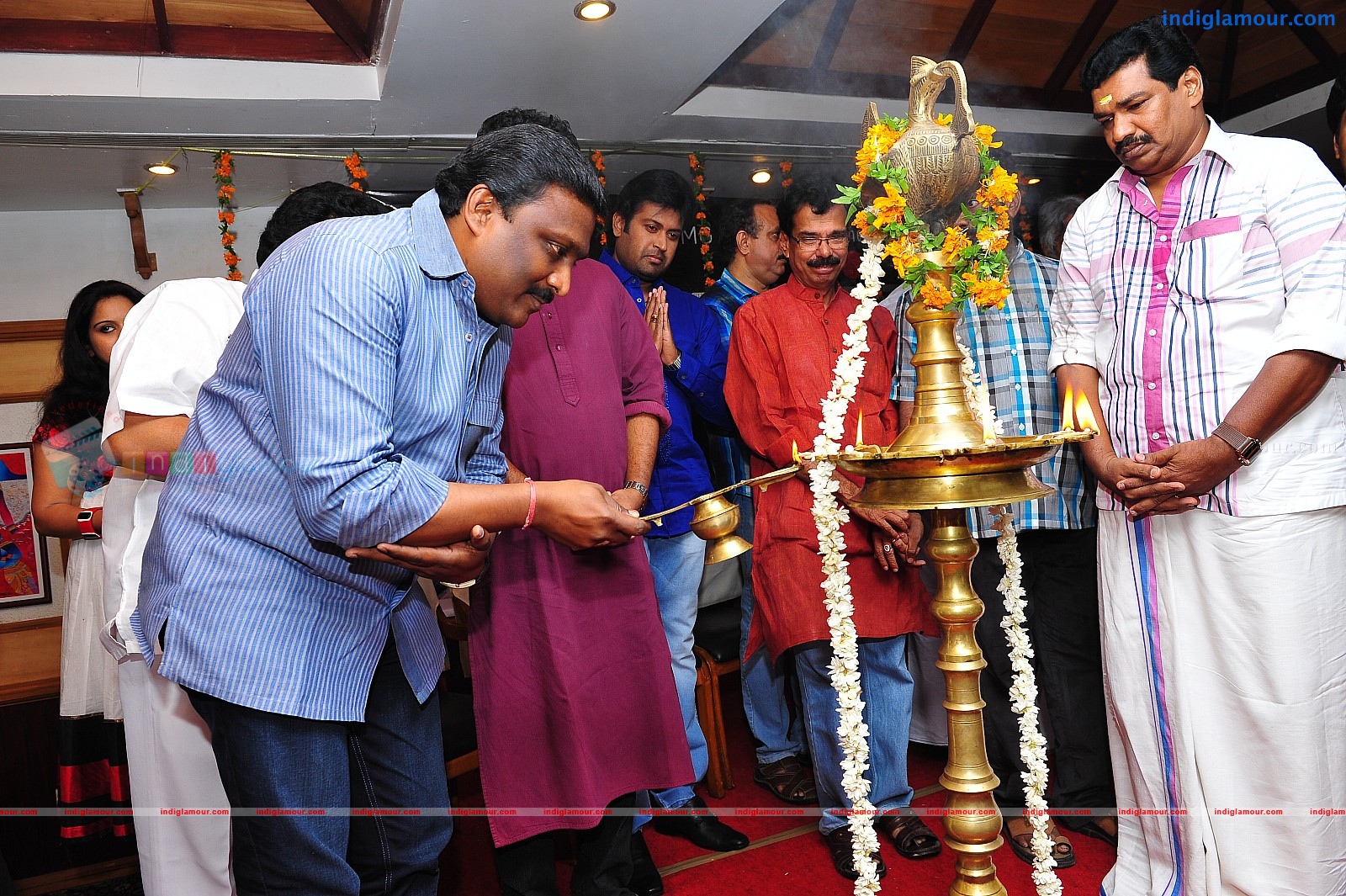 Ardhanari Movie Pooja Event hd photo