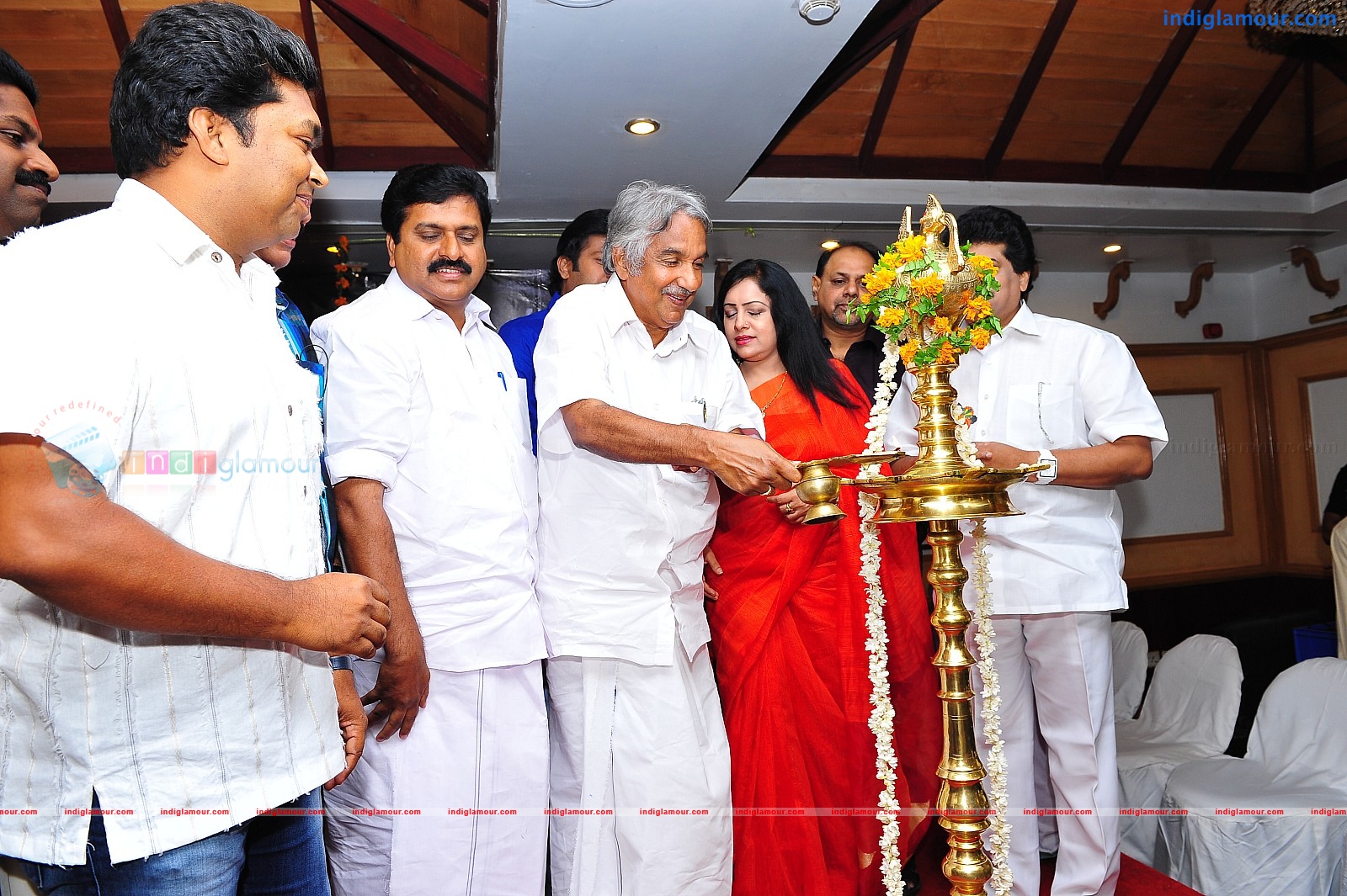 Ardhanari Movie Pooja Event hd photo