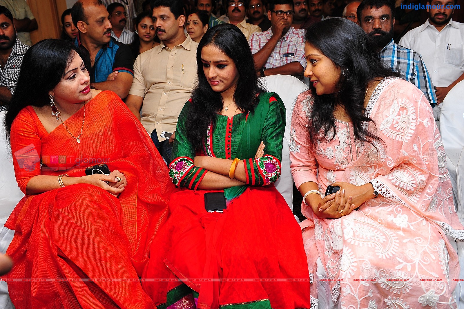 Ardhanari Movie Pooja Event hd photo