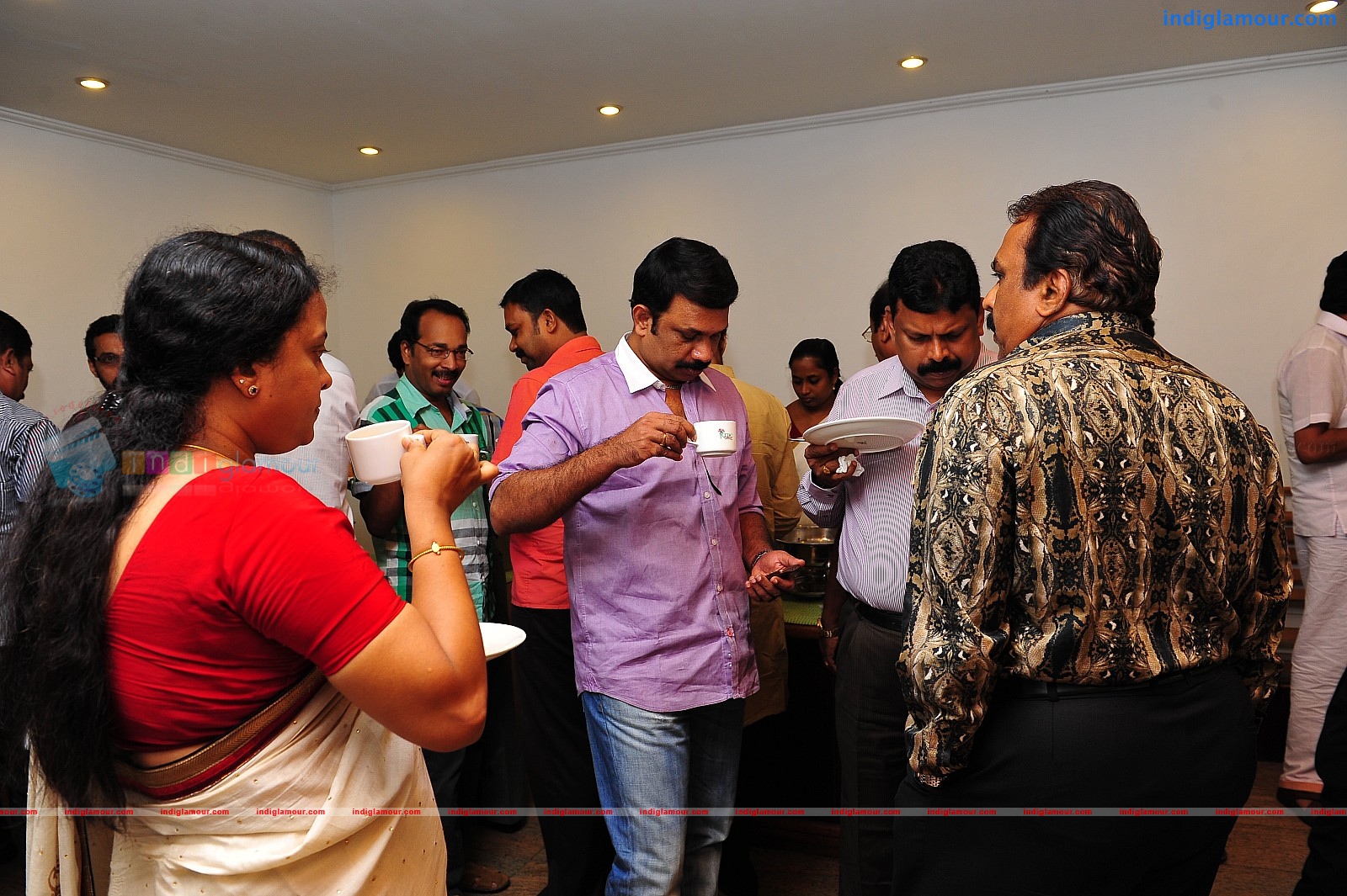 Ardhanari Movie Pooja Event hd photo