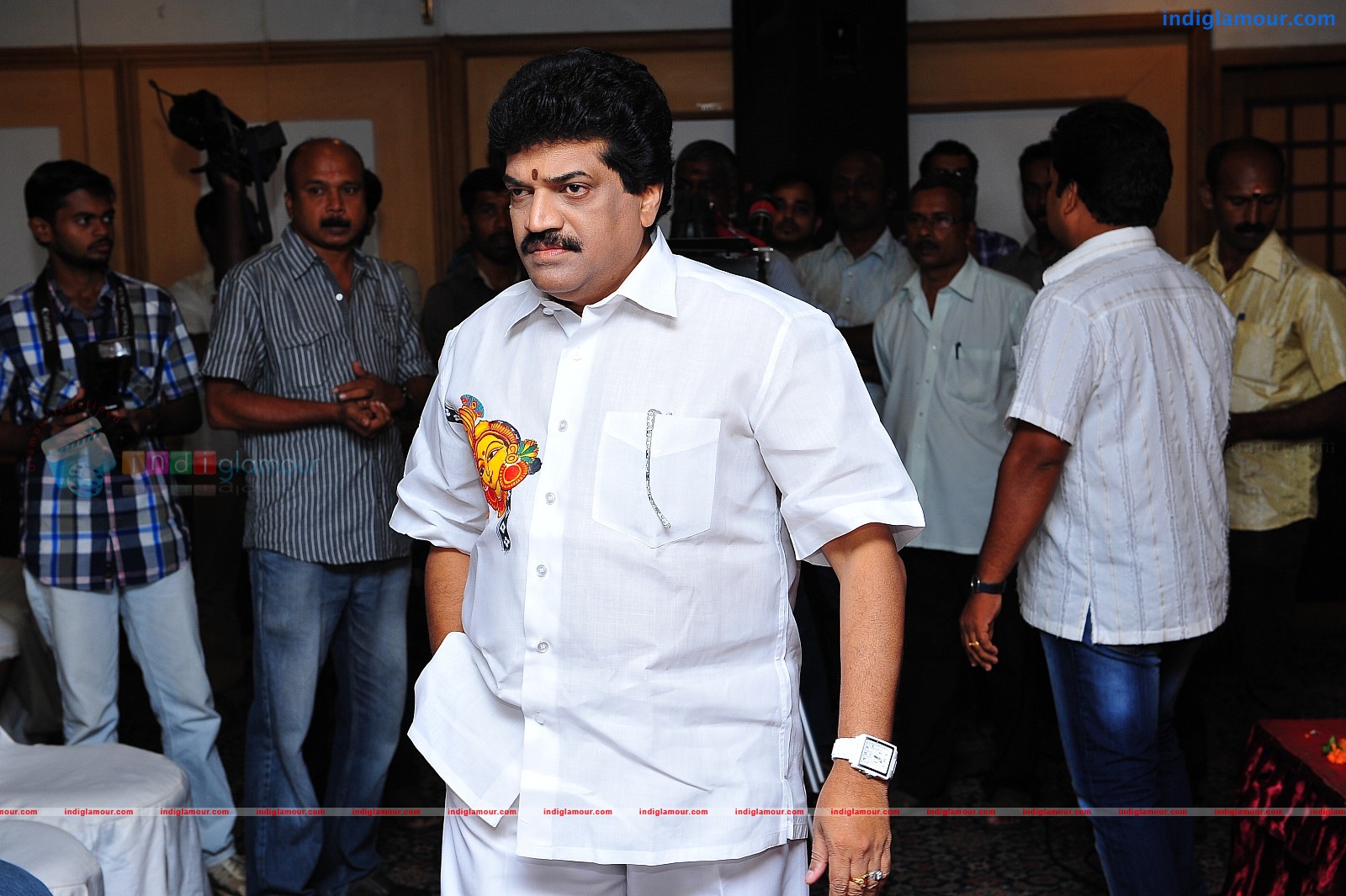 Ardhanari Movie Pooja Event hd photo