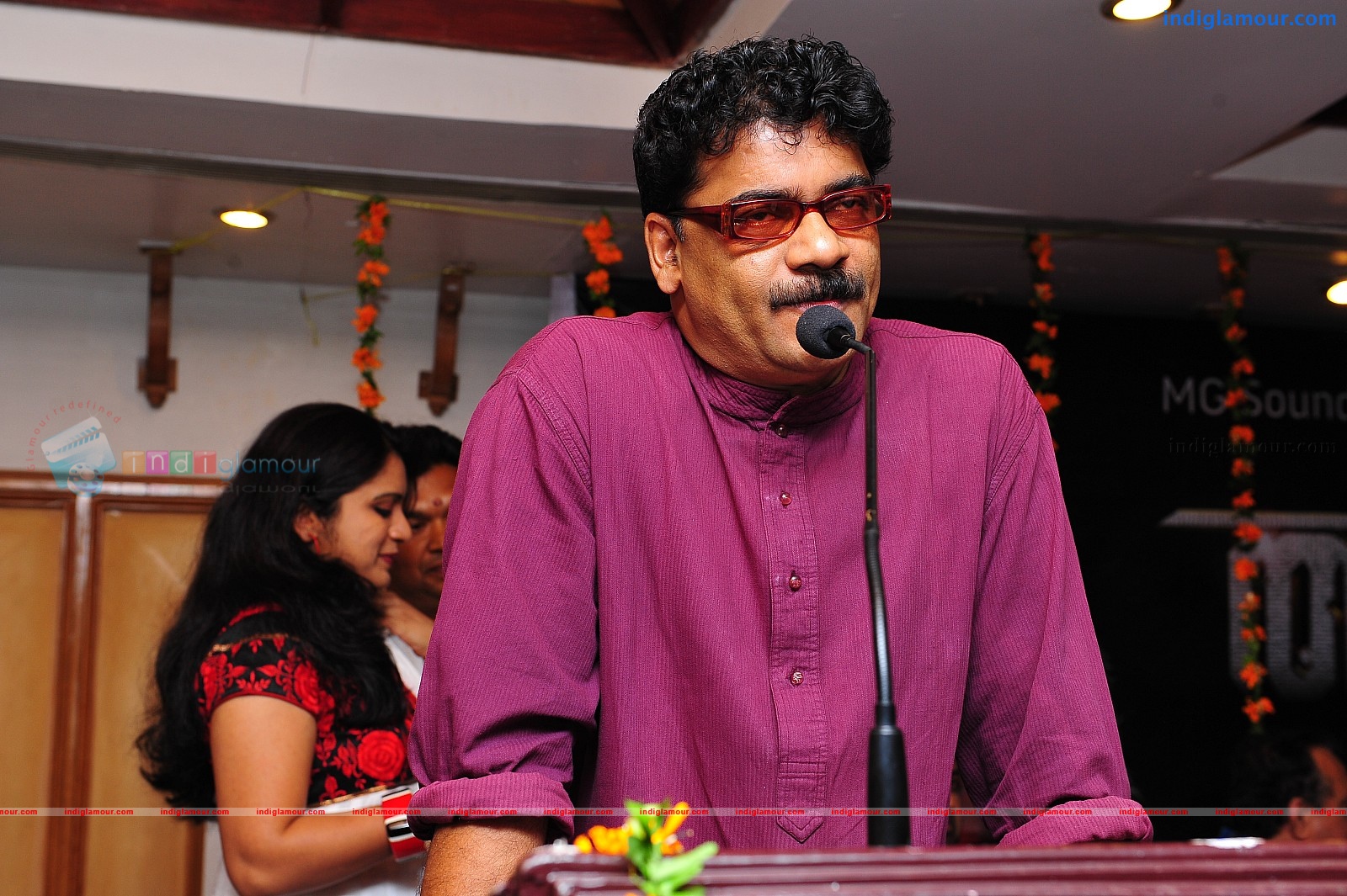 Ardhanari Movie Pooja Event hd photo