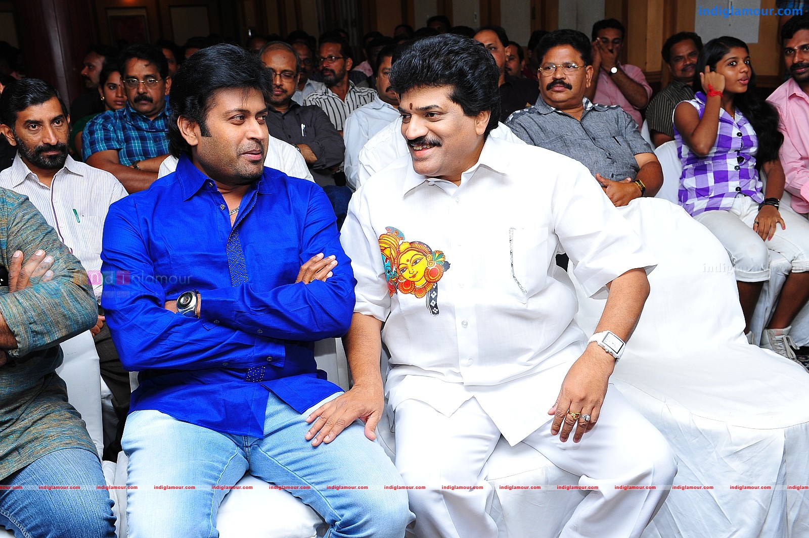 Ardhanari Movie Pooja Event hd photo