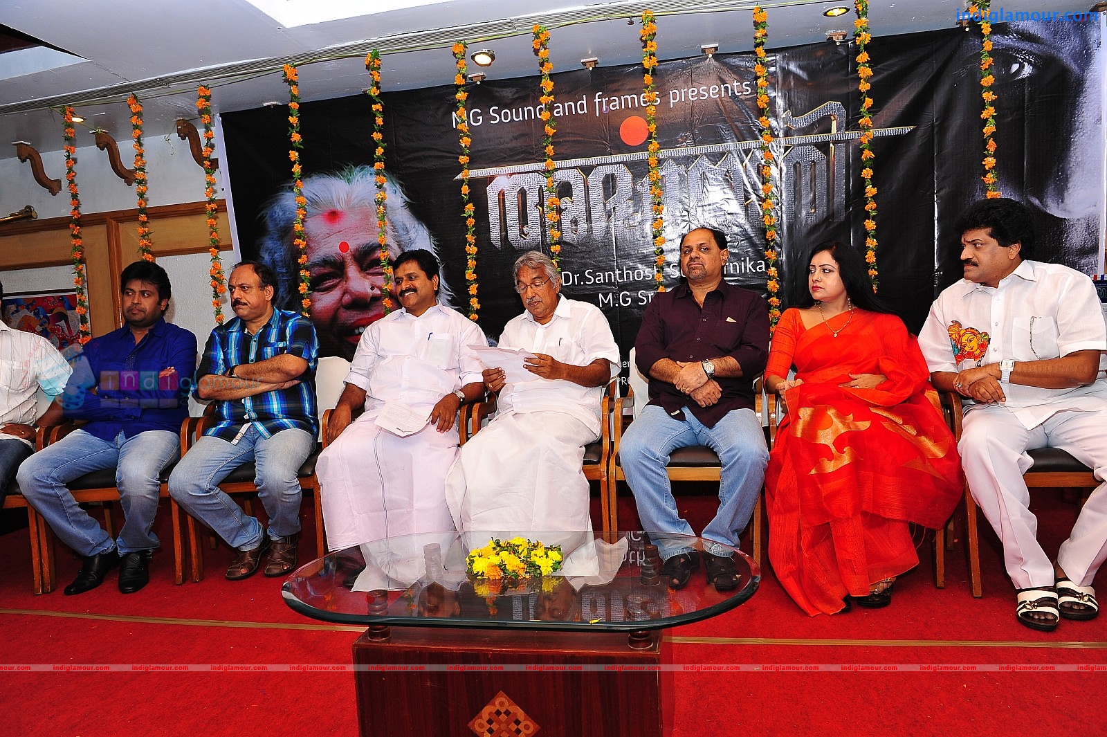 Ardhanari Movie Pooja Event hd photo