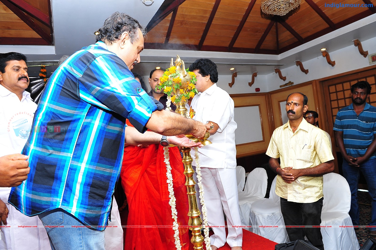 Ardhanari Movie Pooja Event hd photo