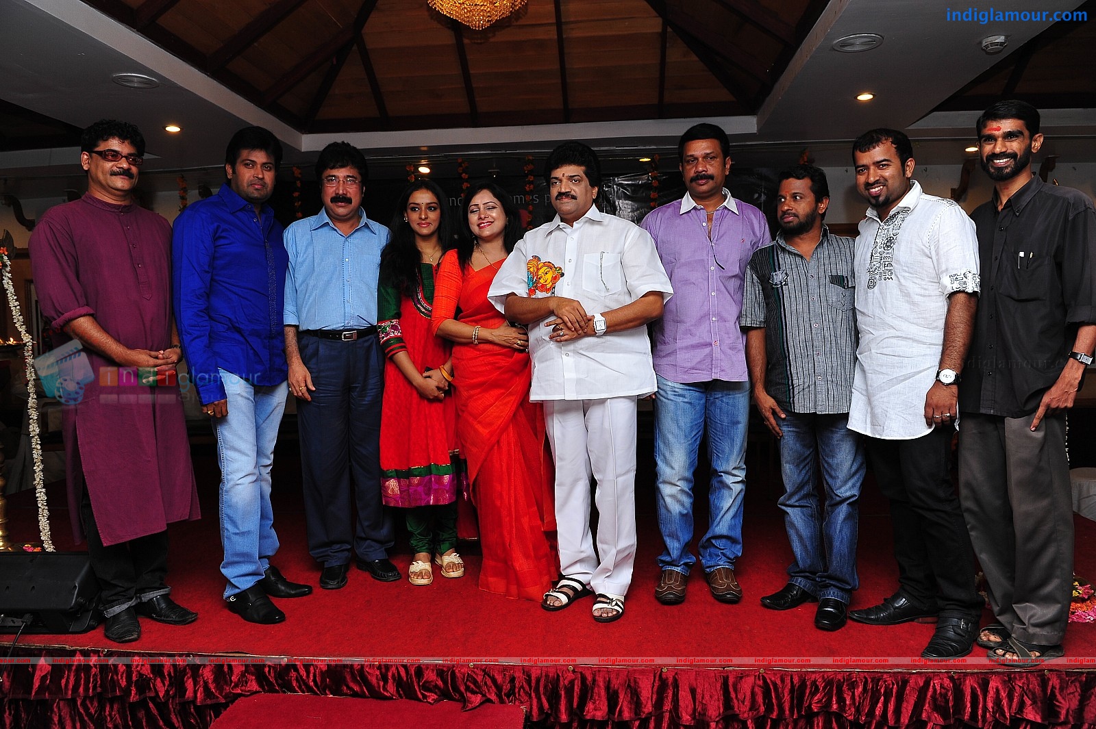 Ardhanari Movie Pooja Event hd photo
