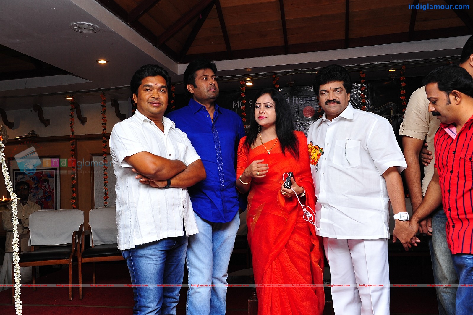 Ardhanari Movie Pooja Event hd photo
