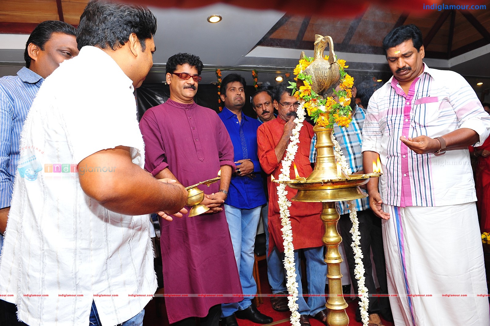 Ardhanari Movie Pooja Event hd photo