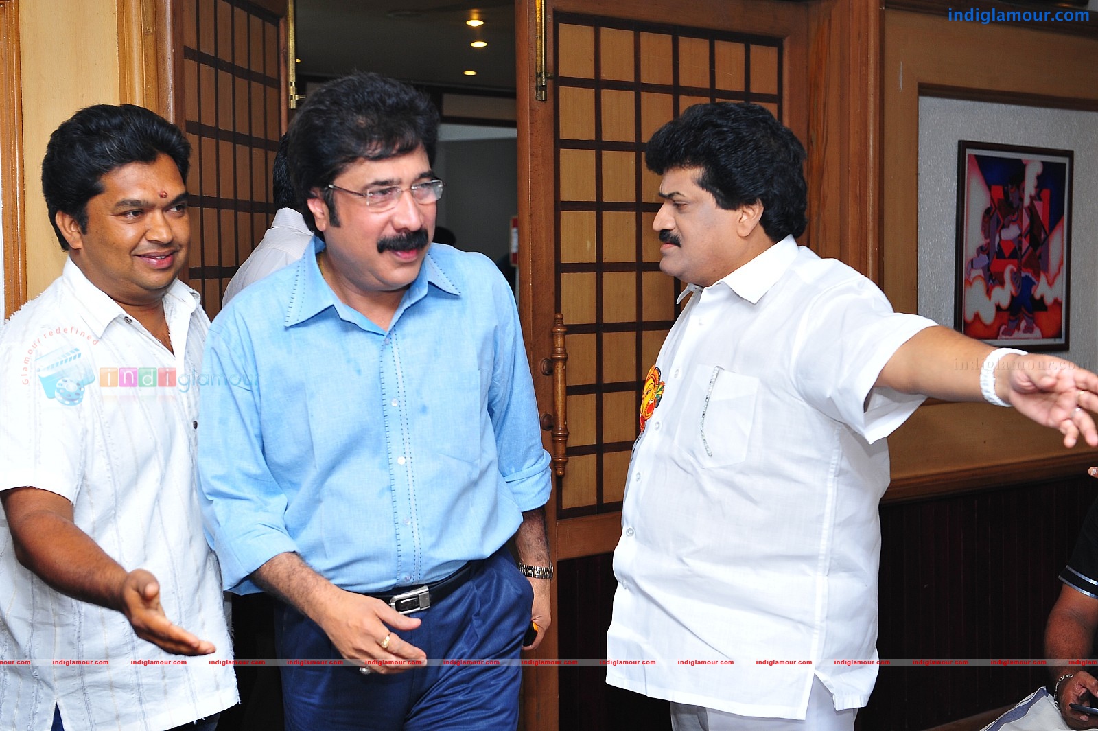 Ardhanari Movie Pooja Event hd photo