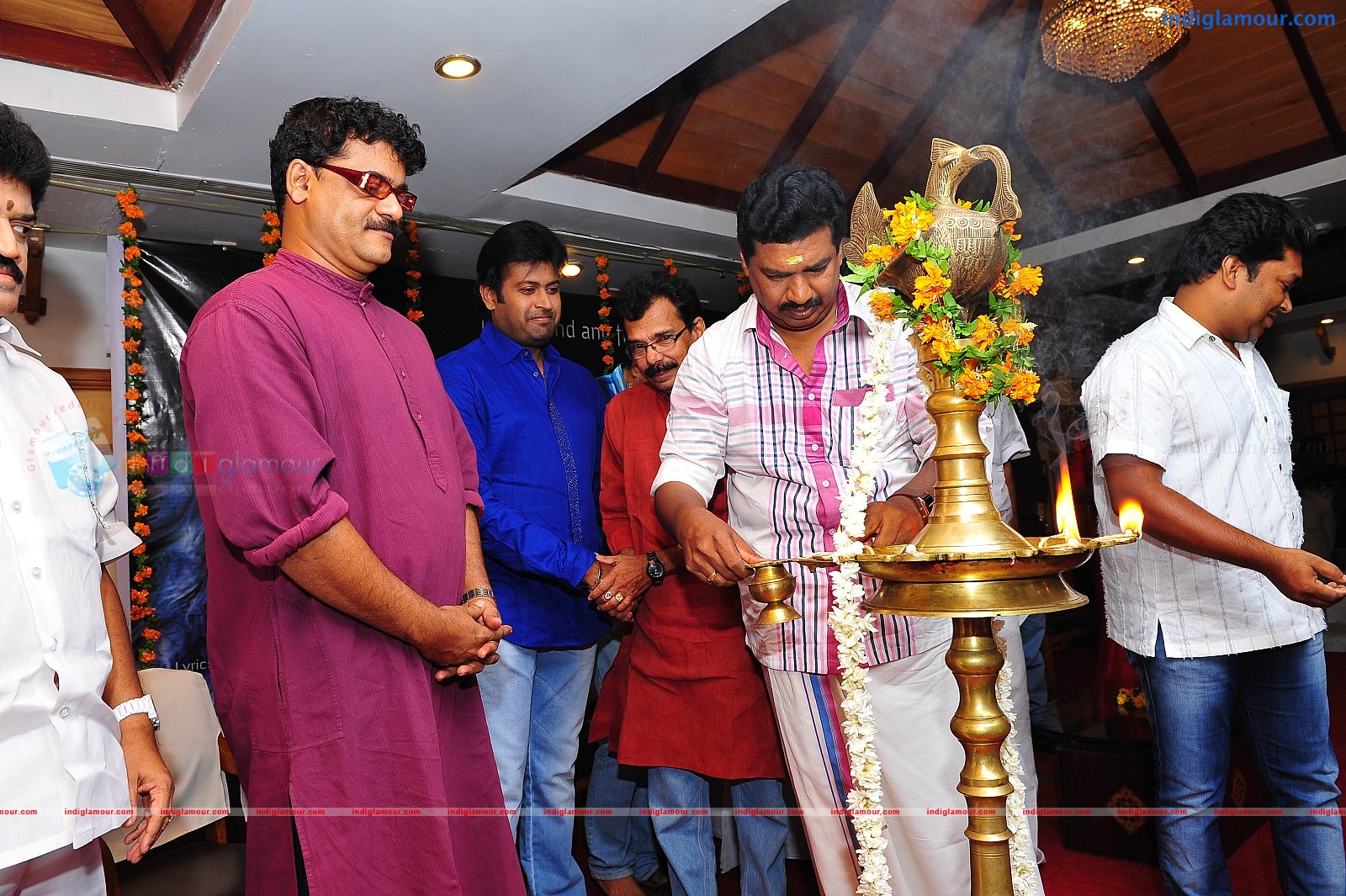 Ardhanari Movie Pooja Event hd photo