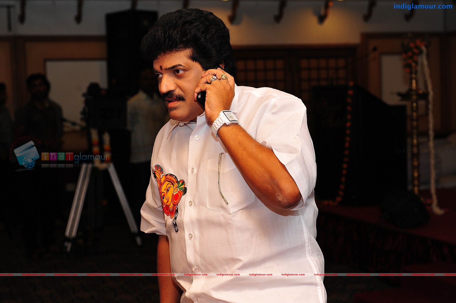 Ardhanari Movie Pooja Event hd photo