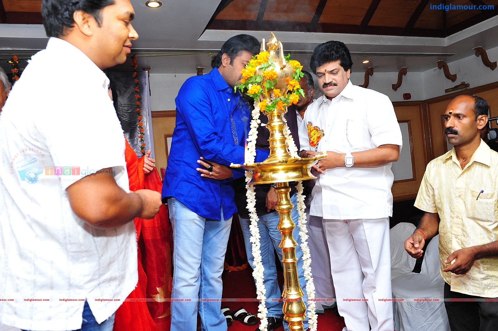 Ardhanari Movie Pooja Event hd photo