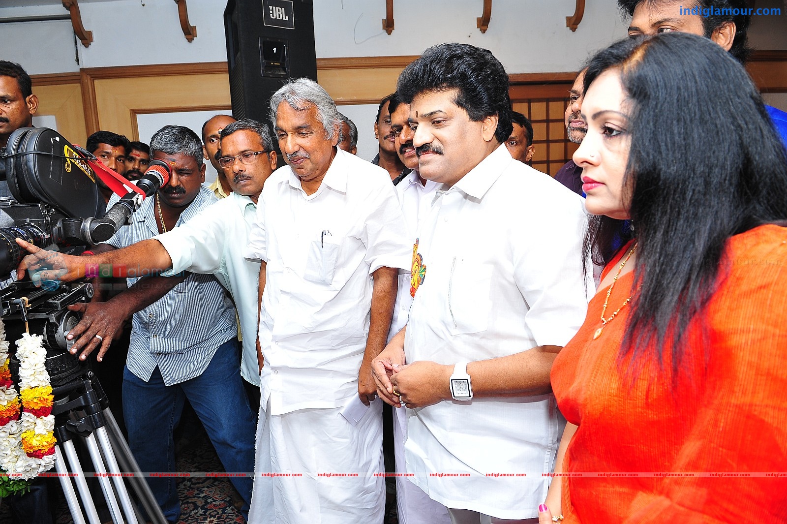 Ardhanari Movie Pooja Event hd photo