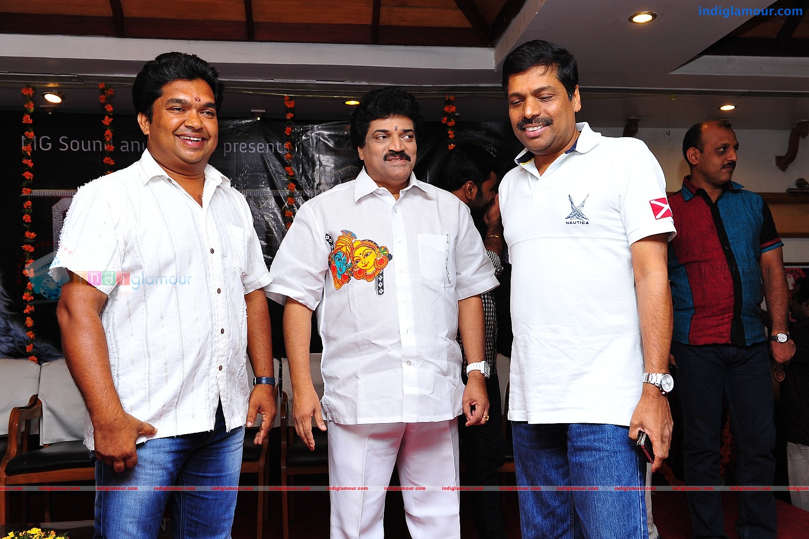 Ardhanari Movie Pooja Event hd photo