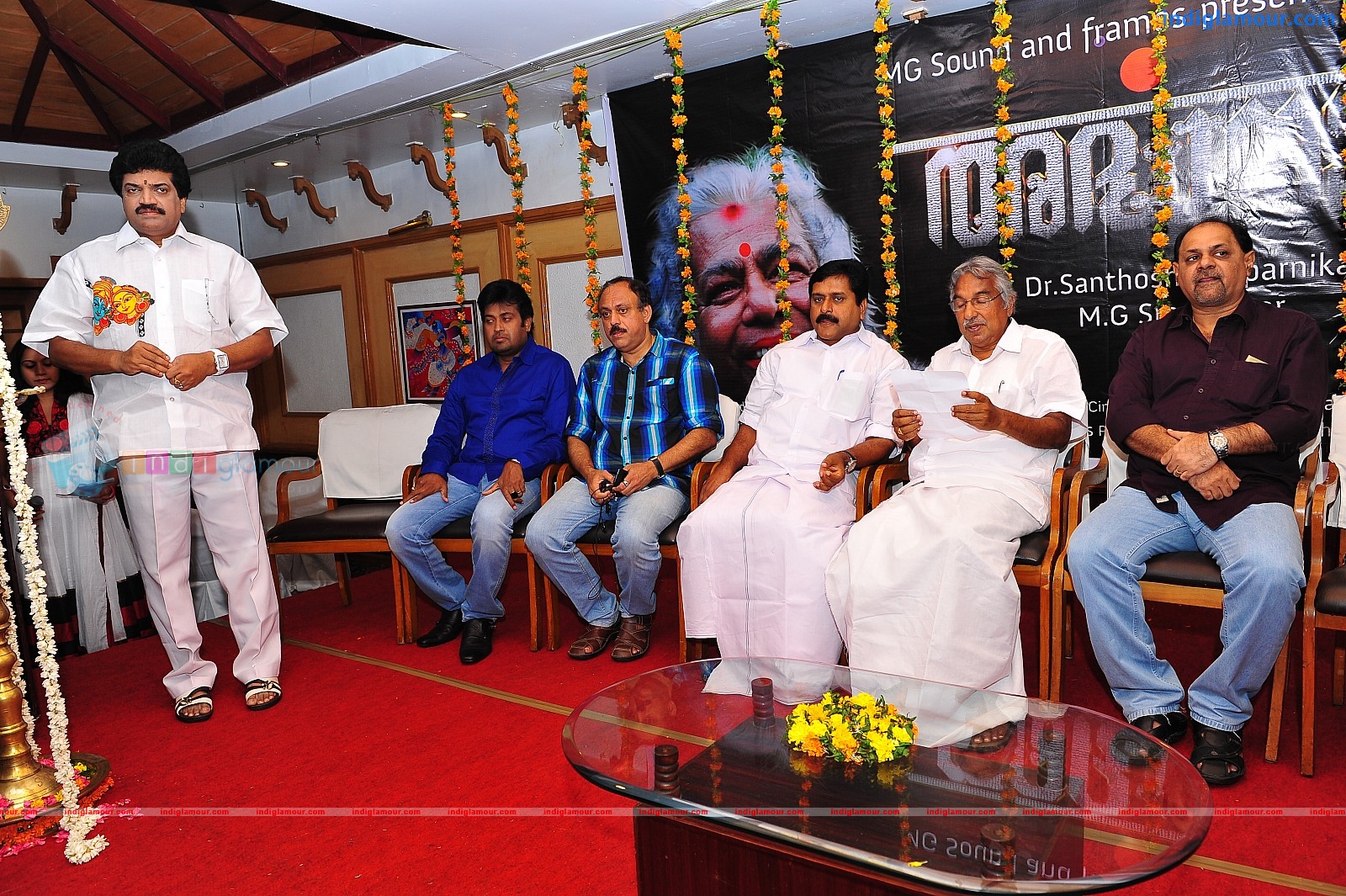 Ardhanari Movie Pooja Event hd photo