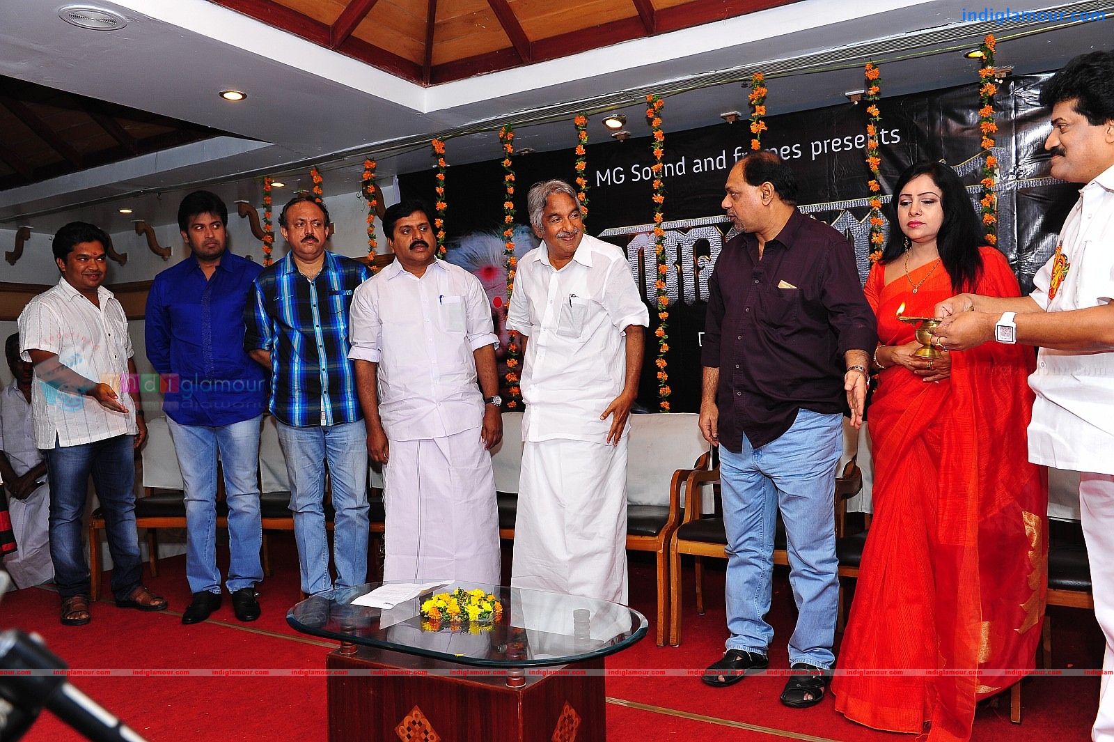 Ardhanari Movie Pooja Event hd photo