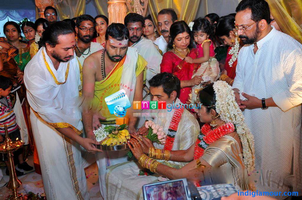 Samvritha Sunil Marriage Photos Event hd photo